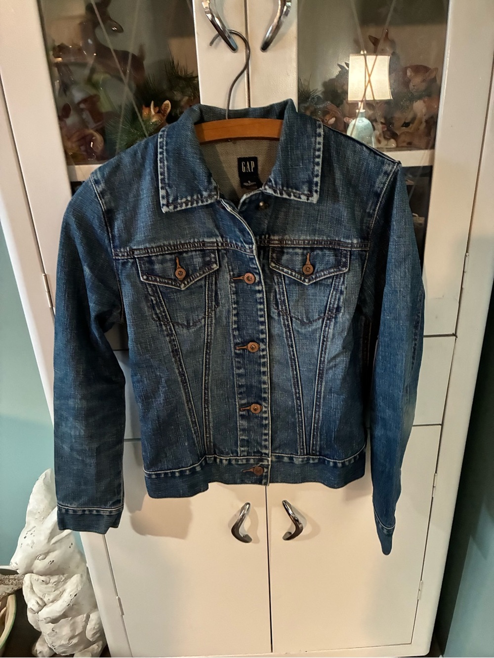 GAP Women’s Classic Blue Denim Jacket sz S like new
